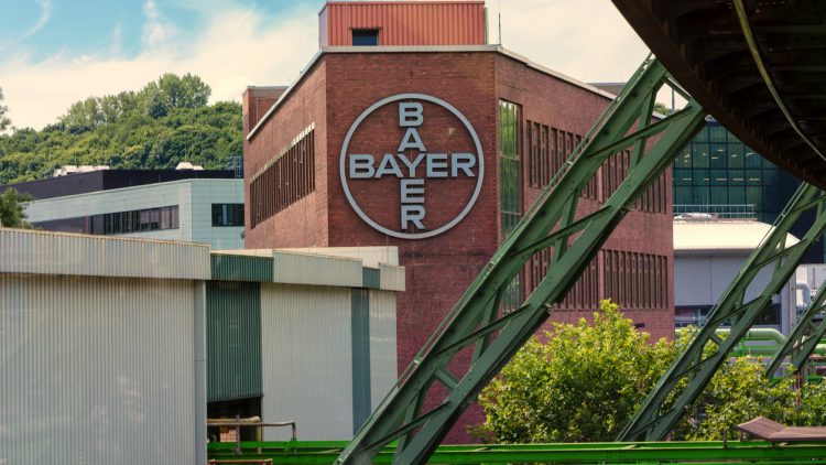 Завод Bayer не взрывался: фармкомпания прокомментировала ЧС в Германии