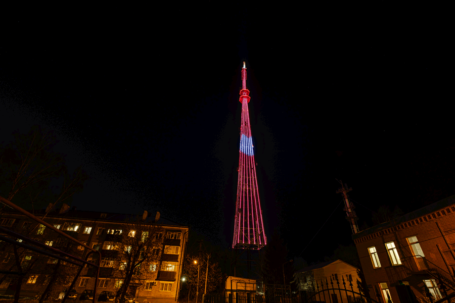 «Оденься в красное!» и предупреди близких об опасности инсульта