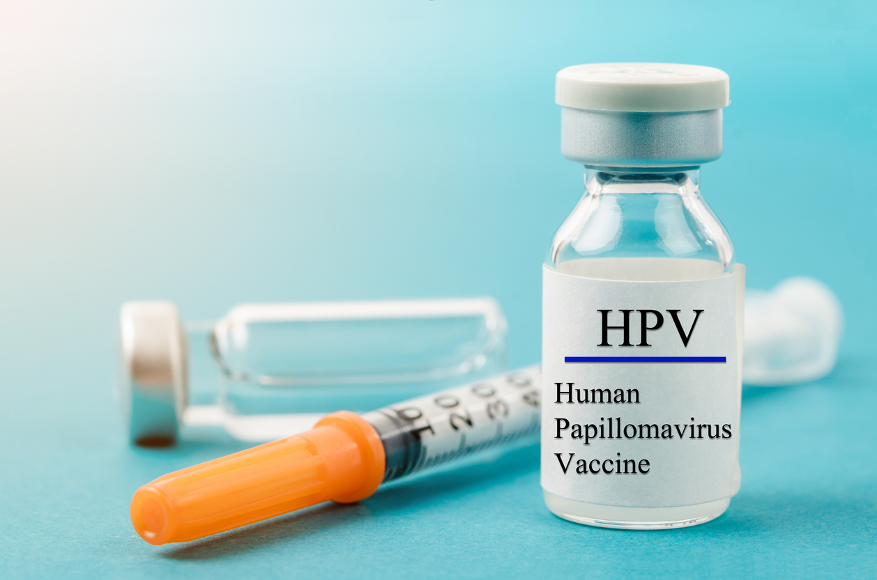 Akár felnőttként is érdemes lehet felvenni a HPV elleni oltást