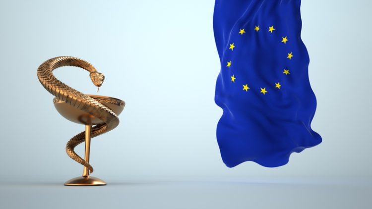Перестарались: ЕС вслед за США освобождает от санкций банковские расчеты за лекарства