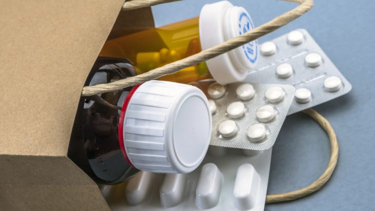 Издан приказ о порядке отбора аптек для участия в онлайн-торговле рецептурными лекарствами в Москве