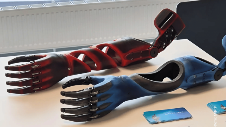 В МФТИ создали тяговый 3D-протез руки вдвое дешевле аналогов