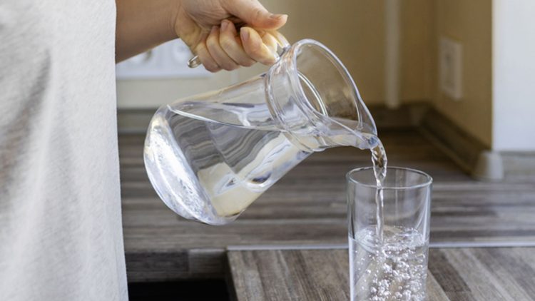 Ученые придумали, как дома очистить воду от антибиотиков
