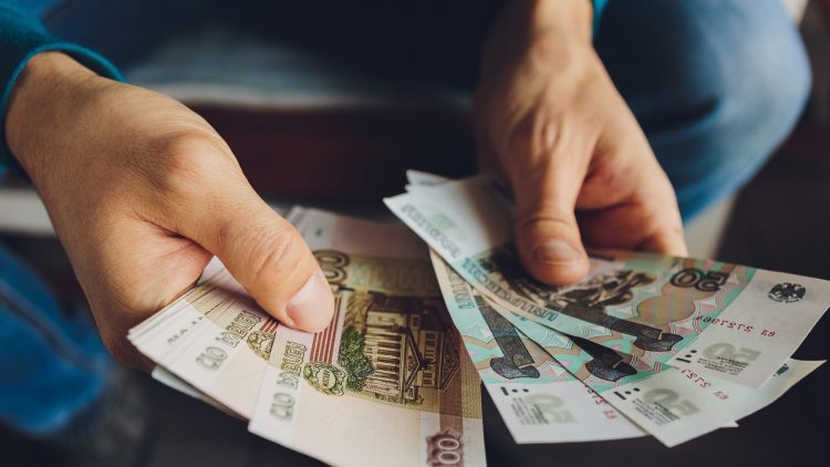 Стоимость обучения фармацевтов в вузах выросла от 20 до 200 тысяч рублей за курс