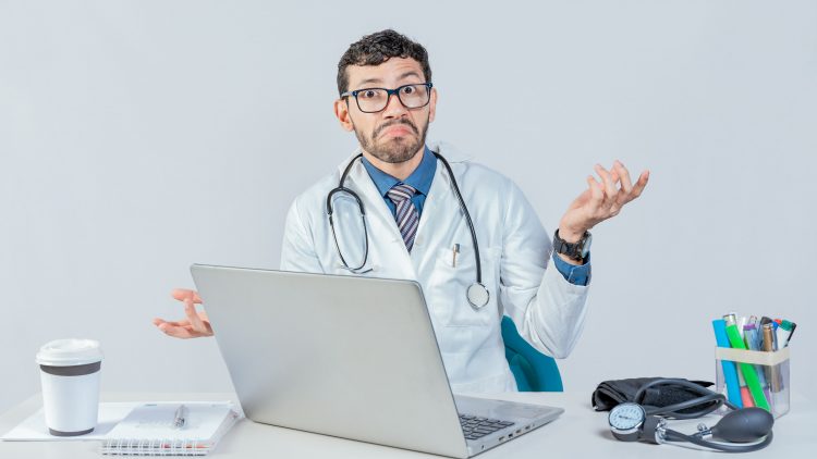 Lancet: ИИ лишает врачей мотивации и навыков постановки правильного диагноза