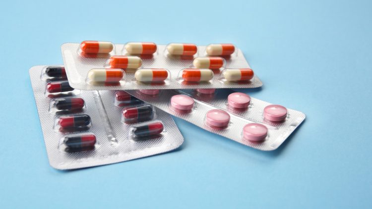 Минздрав предложил изменения в регистрации дефицитных лекарств