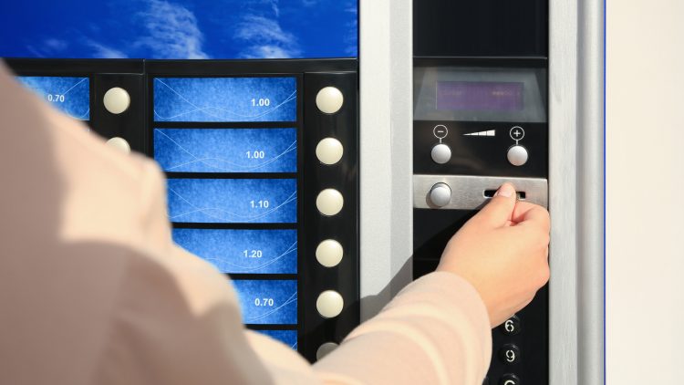 Росздравнадзор разрешил продажу в автоматах медизделий, но не лекарств