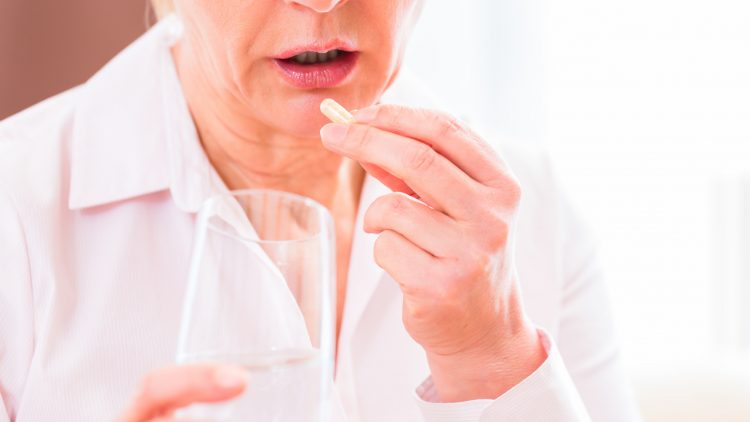 88% россиян занимаются самолечением вместо обращения к врачу