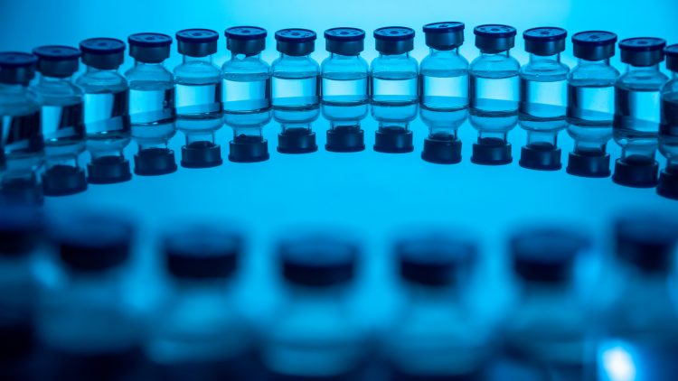 Лекарства из крови человека будут выпускать в Нижегородской области