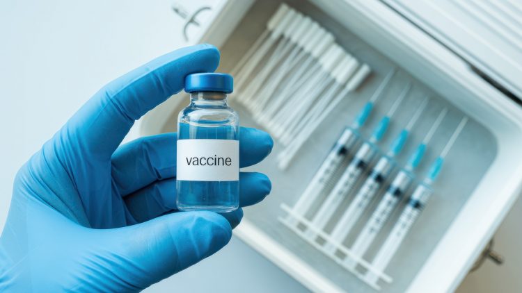 Вакцины против менингококка, ветрянки, ВПЧ и ротавируса пока не войдут в национальный календарь