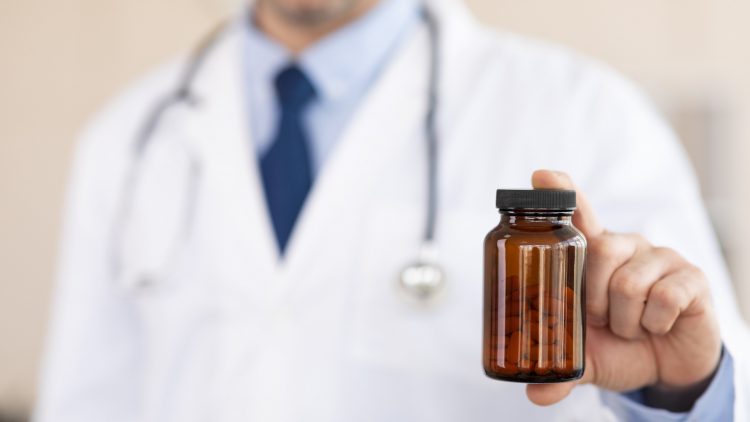 Эксперт ВОЗ: БАДы не могут заменить полноценное питание