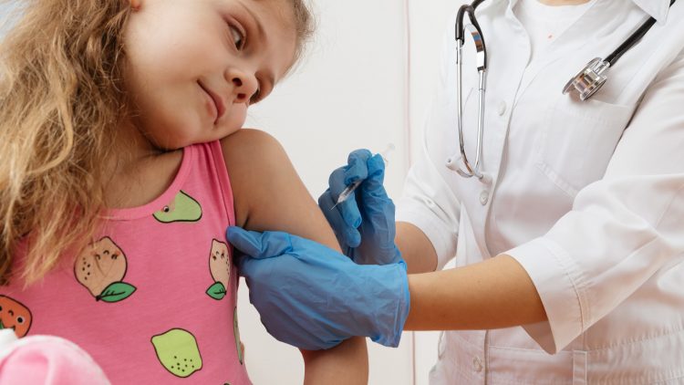 Минздрав одобрил для применения у детей отечественную вакцину против ВПЧ