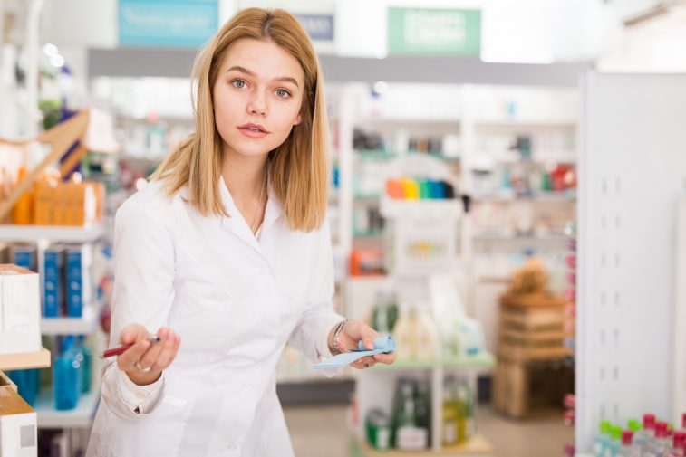 Фармацевты исчезнут при внедрении ИИ в числе первых