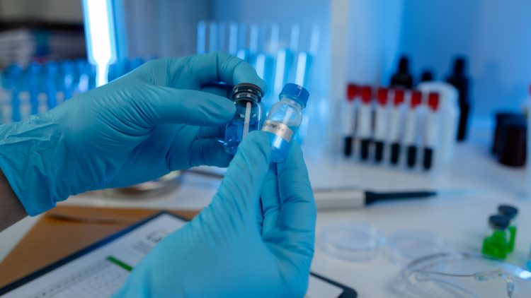 В медцентрах рассказали, какие анализы и для чего чаще сдают россияне