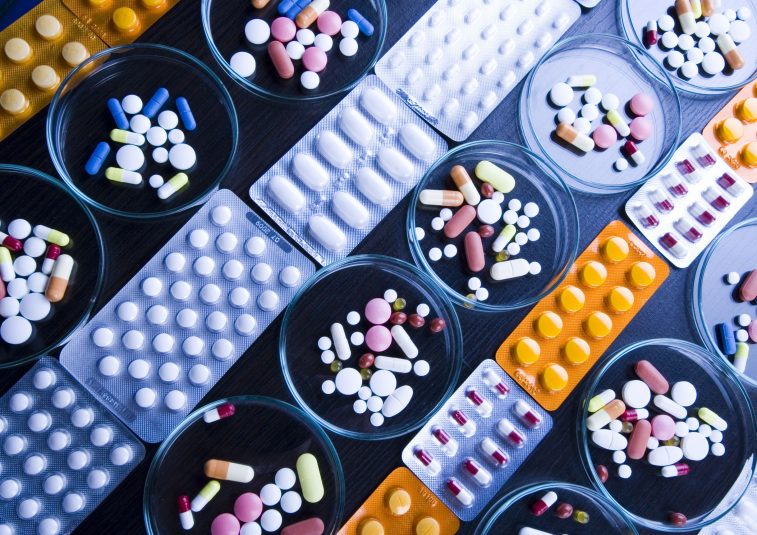 В России увеличилось количество сложных клинических исследований лекарств