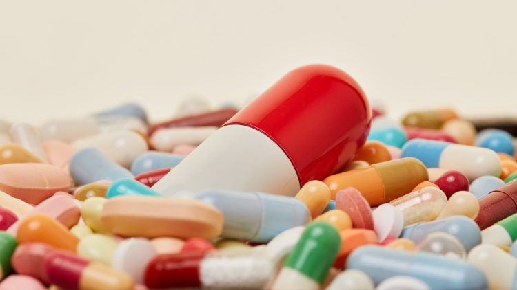 Субсидии на лекарства регионы получат при централизации закупок