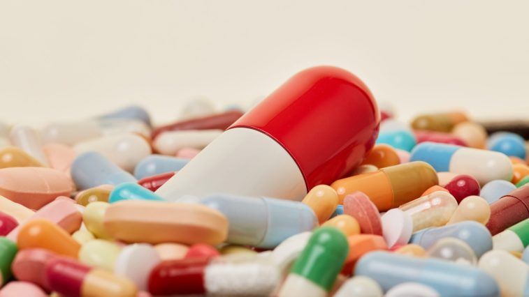 Субсидии на лекарства регионы получат при централизации закупок