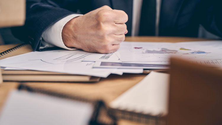 Прокуроры вернули льготникам 300 млн рублей за лекарства