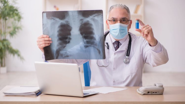 В России разрабатывают биотерапию для уничтожения «супербактерий» туберкулеза