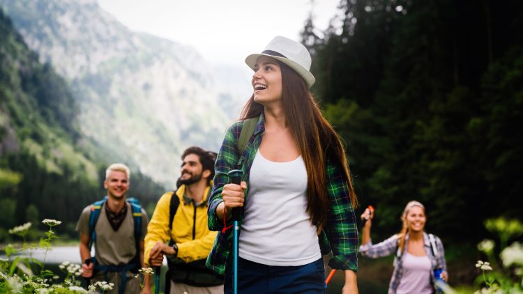 За хождение по тропам здоровья жителям Алтая дадут скидки на продукты