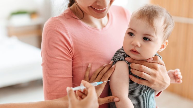 Новую отечественную вакцину от пневмококка зарегистрируют в 2026 году