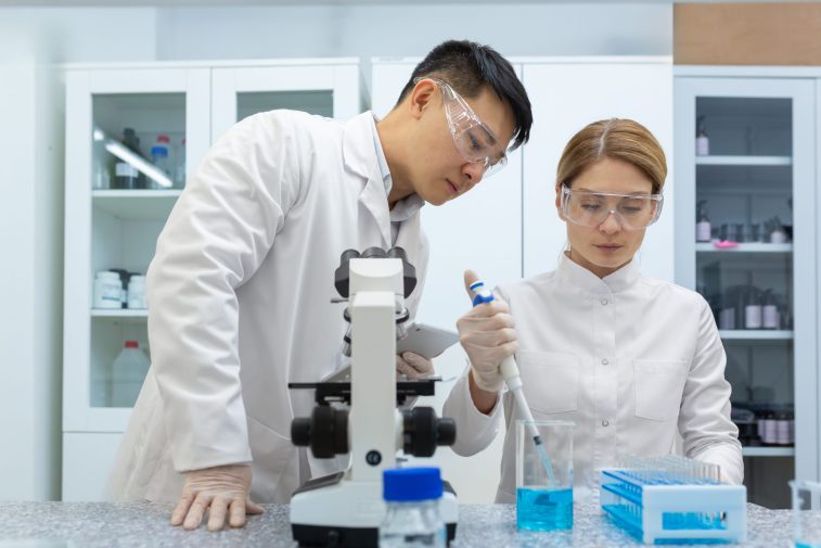 Ученые России и Китая объединились для разработки персонализированных препаратов от рака