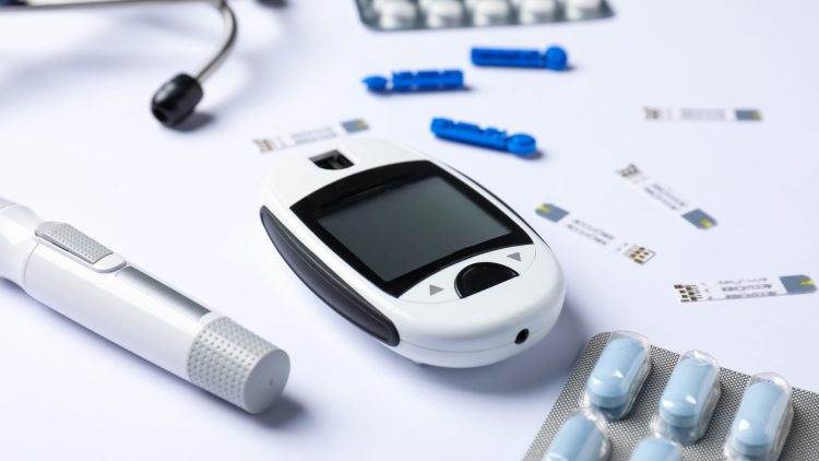 В России разрабатывают прибор, который избавит людей с диабетом от ежедневных уколов