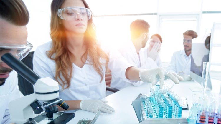 В Ярославле открыли лабораторию «Индивидуальные фармацевтические решения»