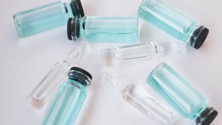 Онкопациентам по полису ОМС стали доступны еще шесть таргетных препаратов