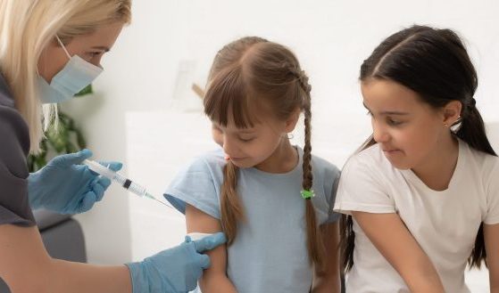 Действующий Нацкалендарь прививок от идеального отделяет 7 вакцин