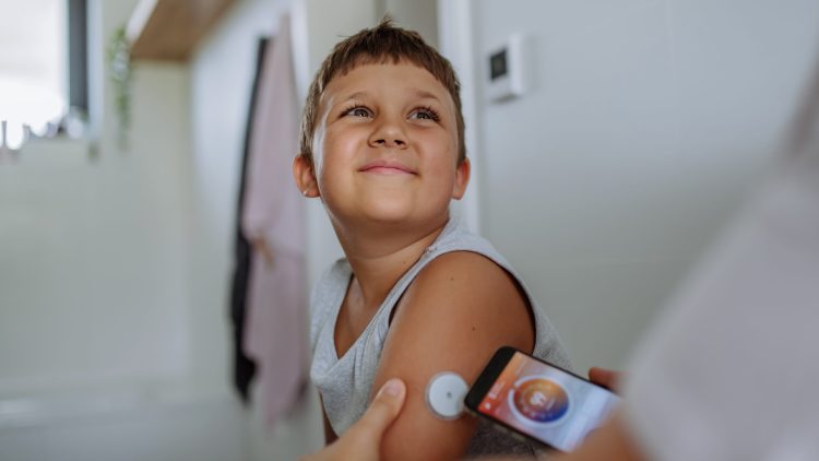 Сервисы непрерывного мониторинга уровня глюкозы включили в «белый список»